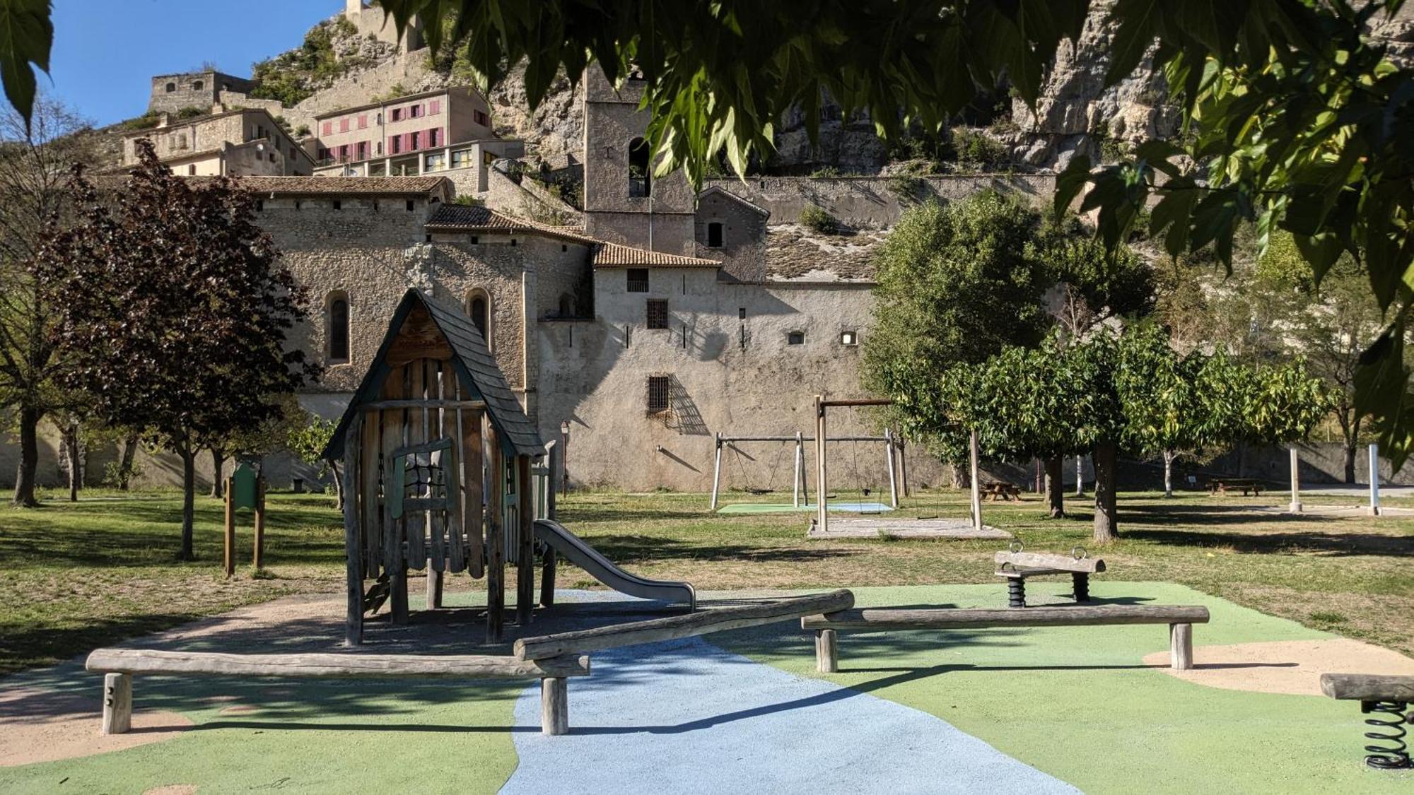 Les Gites D'Intervalles Entrevaux Kültér fotó